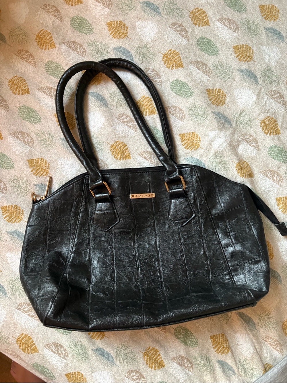 Black Women's Croc bag - Picture 2 of 3